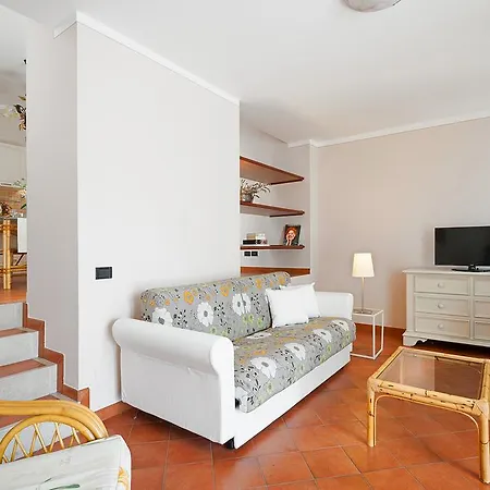 Apartment Olea Dei Holiday San Felice del Benaco